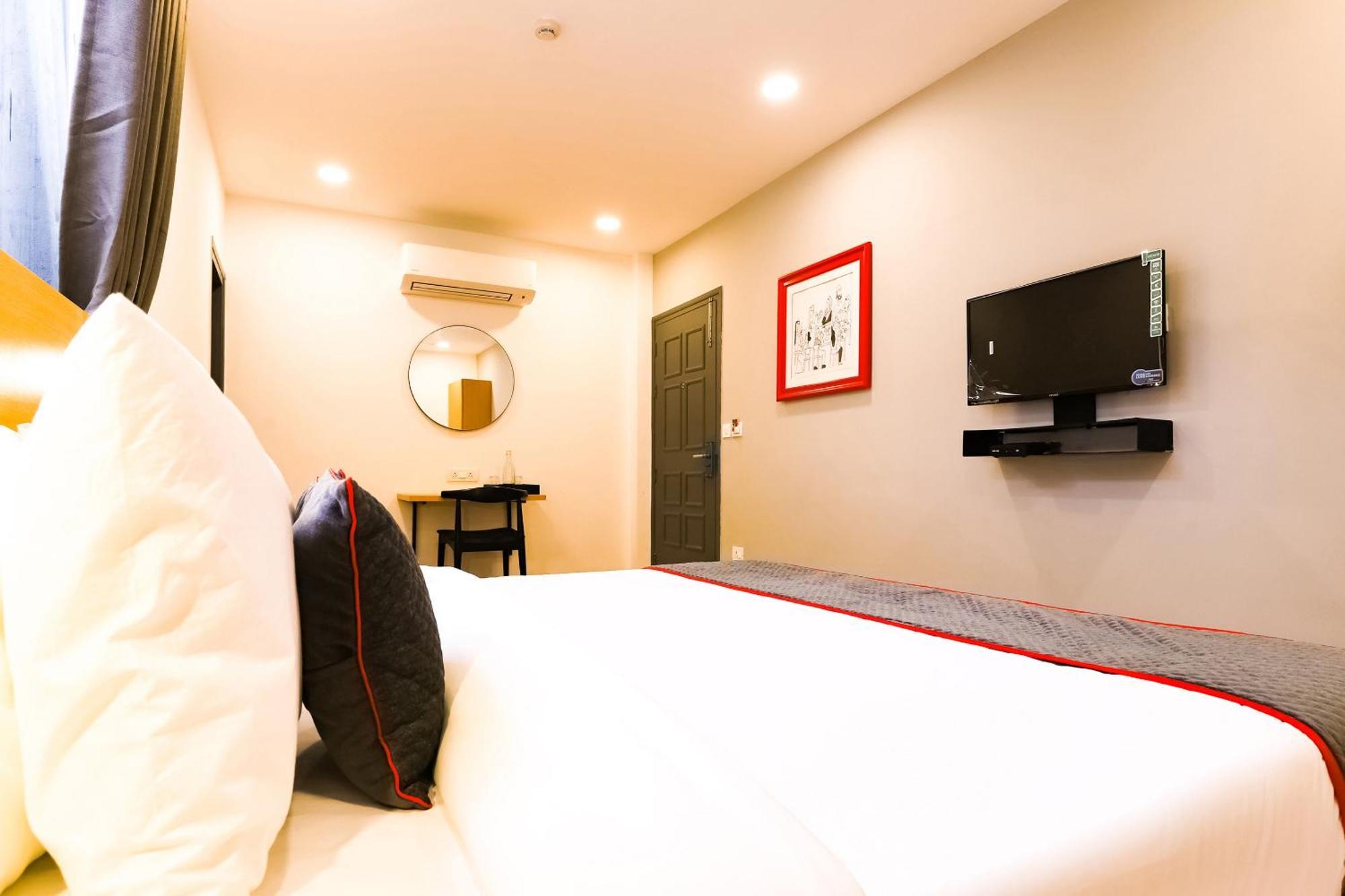 Townhouse Prithvi Resort Near Phoenix Palassio 勒克瑙 外观 照片