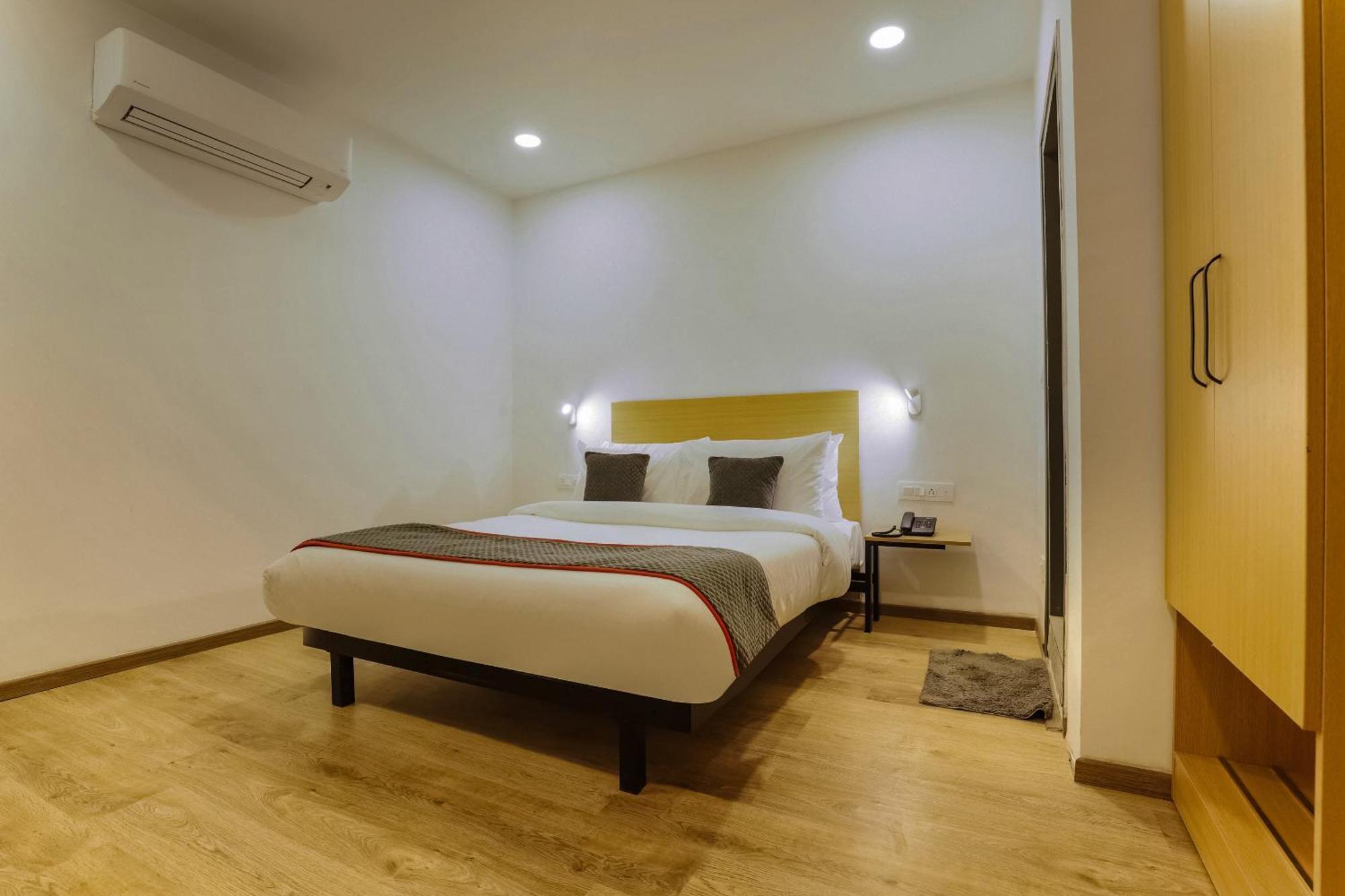 Townhouse Prithvi Resort Near Phoenix Palassio 勒克瑙 外观 照片