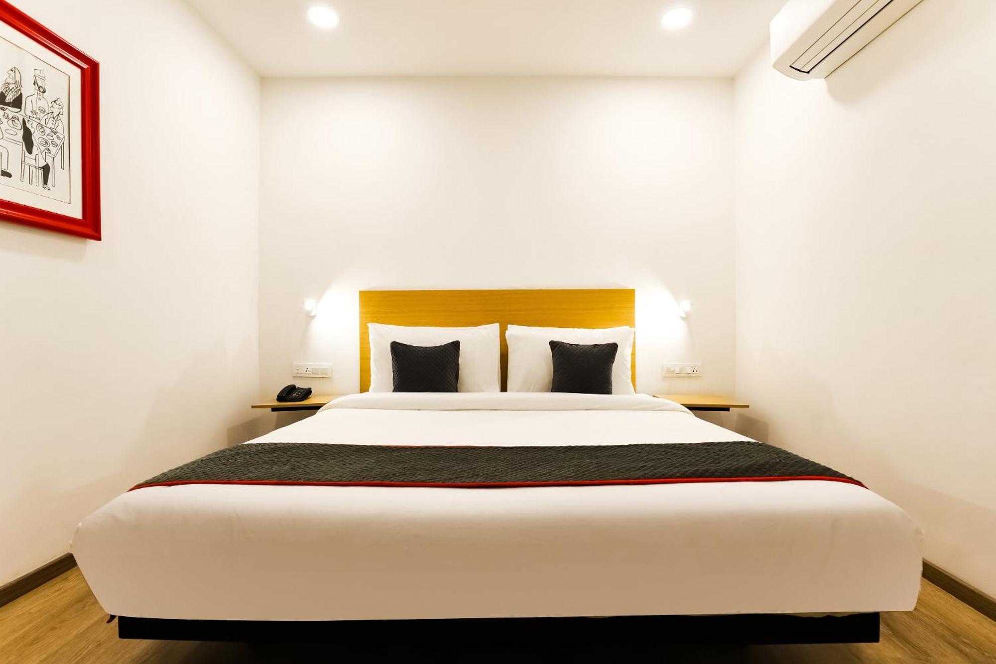 Townhouse Prithvi Resort Near Phoenix Palassio 勒克瑙 外观 照片
