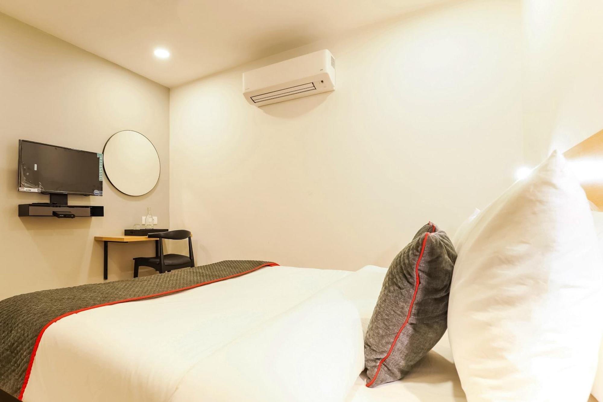 Townhouse Prithvi Resort Near Phoenix Palassio 勒克瑙 外观 照片